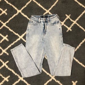 Hollister vintage high rise mom jeans